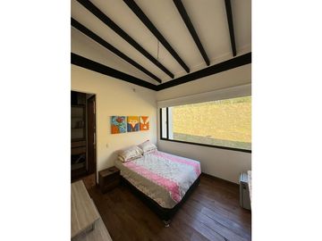 HERMOSA CASA FINCA EL RETIRO EN UNIDAD CERRADA EXCELENTE UBICACION