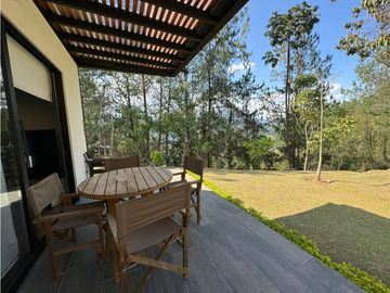 HERMOSA CASA FINCA EL RETIRO EN UNIDAD CERRADA EXCELENTE UBICACION