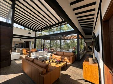 HERMOSA CASA FINCA EL RETIRO EN UNIDAD CERRADA EXCELENTE UBICACION