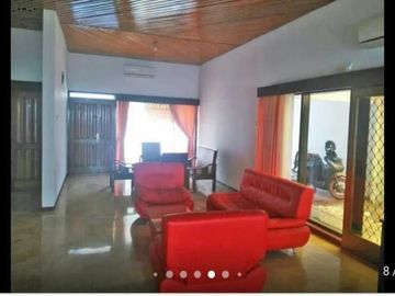 Rumah Margorejo Indah lokasi bagus Hadap selatan