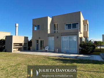 Casa en Venta 4 ambientes Barrio el Canton, Norte