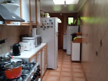 Casa en venta Villa Sta Elena de Maipo.en Temuco, 4 dormit.