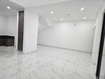 Casa (2P + 4 R) en Privada Morera en Cholul