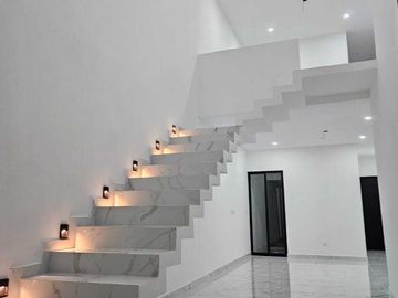 Casa (2P + 4 R) en Privada Morera en Cholul