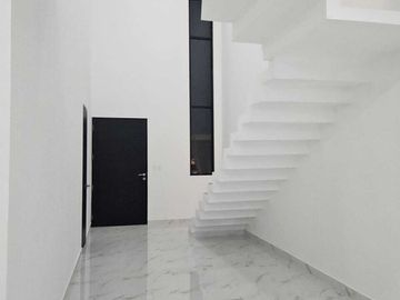 Casa (2P + 4 R) en Privada Morera en Cholul