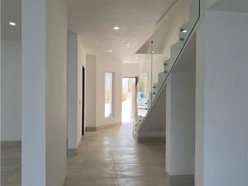 Casa en Venta en Cumbres Elite Premier 4 hab en García