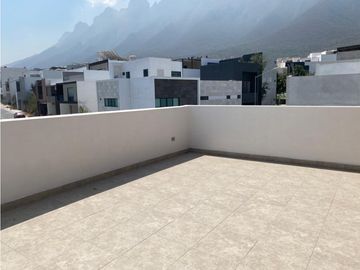 Casa en Venta en Cumbres Elite Premier 4 hab en García