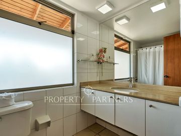 Venta de espectacular casa en condominio, Las Pircas Peñalolén