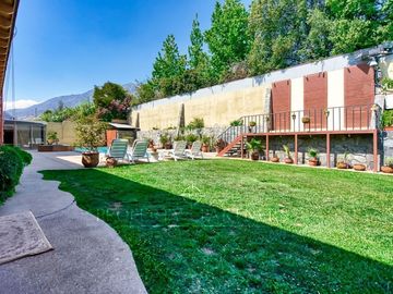 Venta de espectacular casa en condominio, Las Pircas Peñalolén