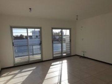 2 ambientes en dos plantas/ Con terraza,Balcon  y cochera
