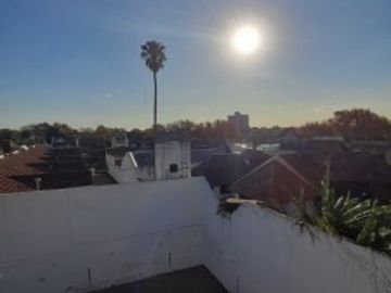 2 ambientes en dos plantas/ Con terraza,Balcon  y cochera