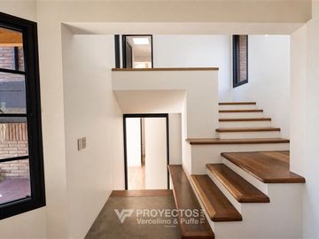 Casa en venta de 5 dorm. en Lo Barnechea