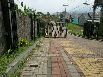 Rumah Model Terbaru di Perumahan Eksklusif CILENGKRANG