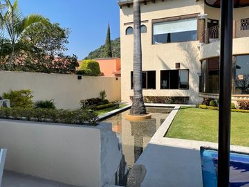 Casa en Fraccionamiento en Ahuatepec, Cuernavaca, Morelos CAEN-Te-822-Fr*