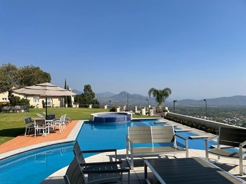 Casa en Fraccionamiento en Ahuatepec, Cuernavaca, Morelos CAEN-Te-822-Fr*