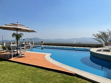 Casa en Fraccionamiento en Ahuatepec, Cuernavaca, Morelos CAEN-Te-822-Fr*