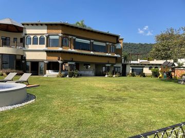 Casa en Fraccionamiento en Ahuatepec, Cuernavaca, Morelos CAEN-Te-822-Fr*
