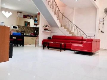 Rumah Karang Tengah Perumahan Cantik Strategis