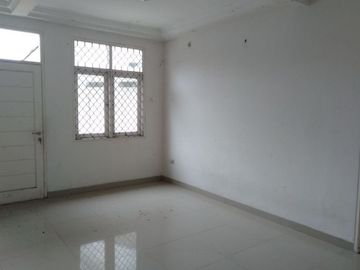 Rumah mewah 2, 5 lantai di depok pancoran mas