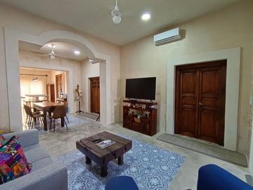 Casa venta en el centro de Mérida rumbo Santiago