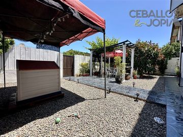 Casa en venta de 6 dorm. en Villa Alemana
