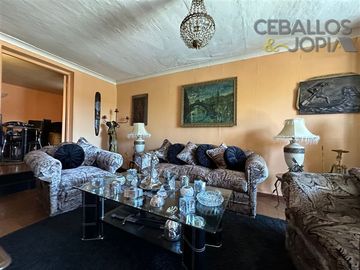 Casa en venta de 6 dorm. en Villa Alemana