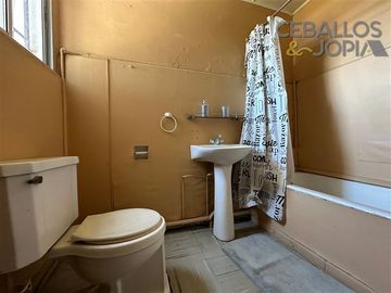 Casa en venta de 6 dorm. en Villa Alemana