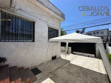 Casa en venta de 6 dorm. en Villa Alemana