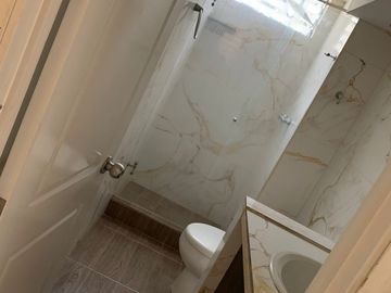 apartamento en venta en urbanización la nueva base. Cod V5878