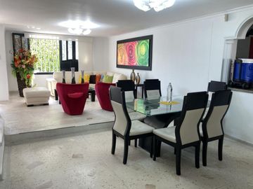 casa en venta en el tabor. Cod V102247