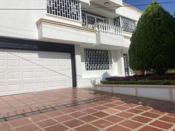 casa en venta en el tabor. Cod V102247