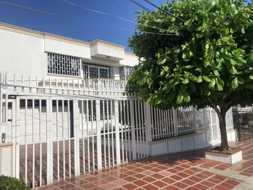 casa en venta en el tabor. Cod V102247
