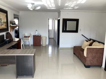 casa en venta en el tabor. Cod V102247