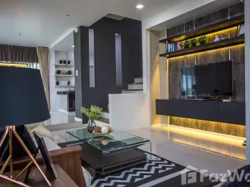 3 Bedroom Townhouse for sale at Malada Maz