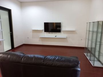 Rumah di Jagakarsa, 2Lt, Furnish, dlm Cluster di M Kahfi 1