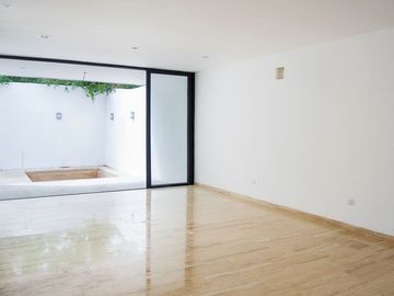 Casa en preventa en privada con amenidades en Santa Gertrudis Copo