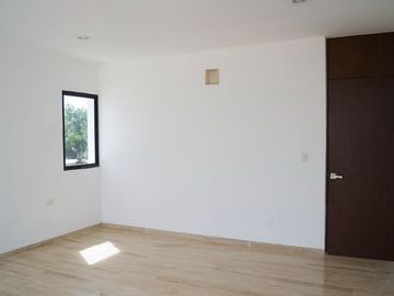 Casa en preventa en privada con amenidades en Santa Gertrudis Copo