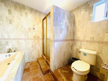 Casa en venta en Bosques de la Herradura, Huixquilucan Estado de México