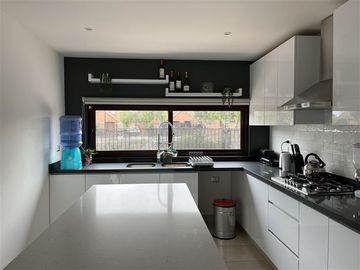 3D/3B Home Office.Condominio Atacameños. Colegio Highlands
