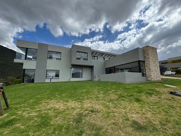 Alquiler Casa en La Calera - Macadamia del Río