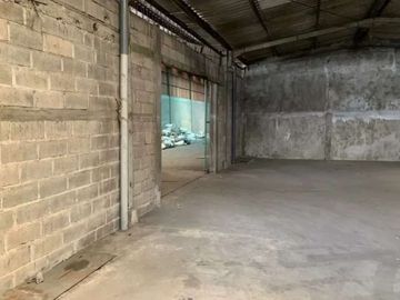 Dijual gedung / Pabrik ex Pabrik Kertas Menganti perbatasan dengan Surabaya.