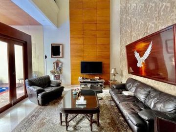 RUMAH BAGUS at Jl GAHARU, CIPETE, JAKSEL (SANGAT MENARIK)