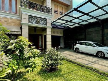 RUMAH BAGUS at Jl GAHARU, CIPETE, JAKSEL (SANGAT MENARIK)