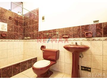 ¿Buscas una casa espaciosa, bien ubicada y lista para convertirse en tu nuevo hogar? ¡Esta es la oportunidad perfecta!

📍 Ubicación Privilegiada:
A
