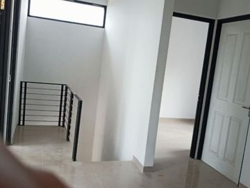 Bayar Dp Ringan Rumah 2 Lantai Harga Selantai Loh di Soreang