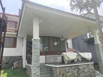 Rumah Mewah SiapHuni di Gegerkalong dkt UPI Ciwaruga PondokHijau BdgUtara