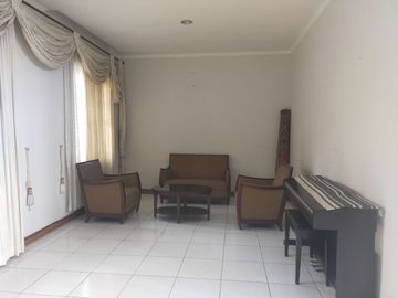 Rumah Mewah SiapHuni di Gegerkalong dkt UPI Ciwaruga PondokHijau BdgUtara
