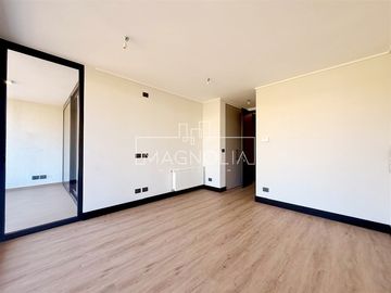 Departamento en arriendo de 1 dorm. en Lo Barnechea
