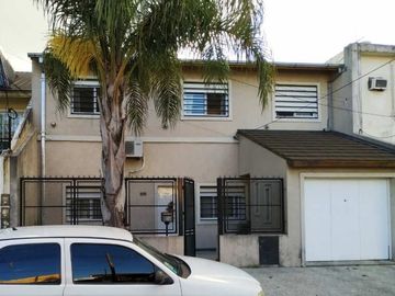 Chalet en venta en Villa Luzuriaga