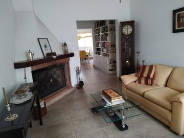 Chalet en venta en Villa Luzuriaga